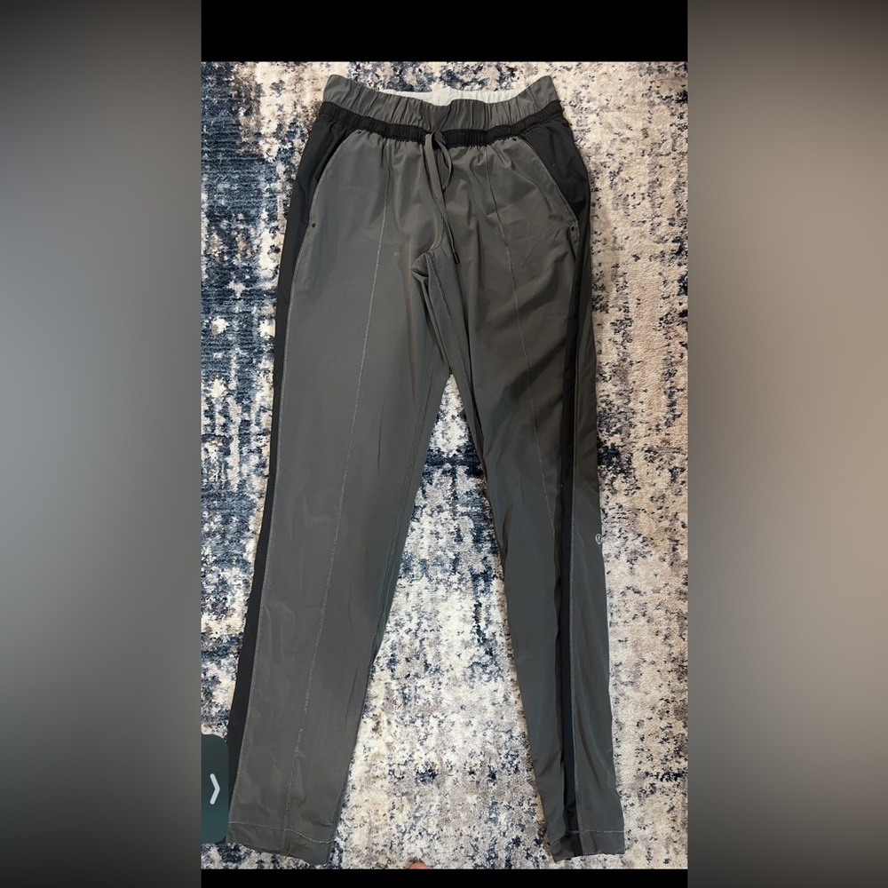 Lululemon pants size 4 women’s